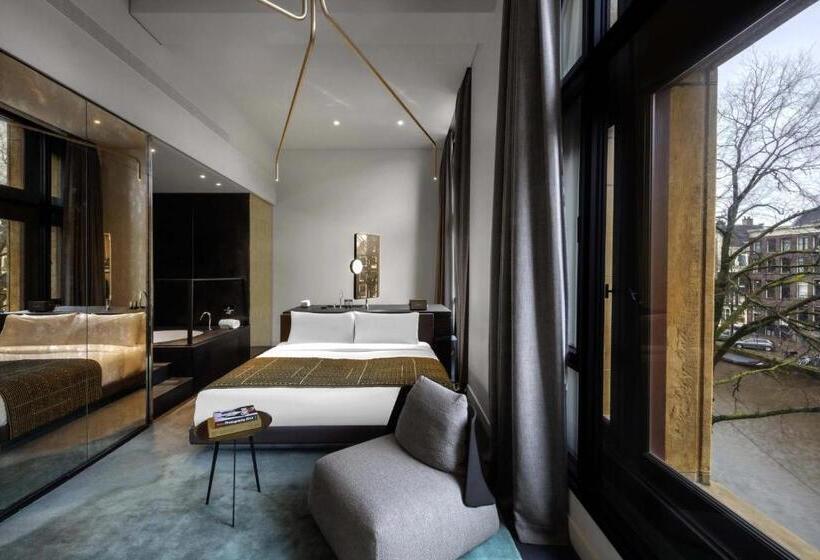 غرفة قياسية سرير كينج, W Amsterdam