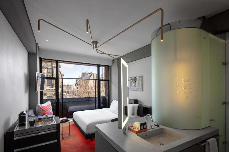 غرفة قياسية سرير كينج, W Amsterdam