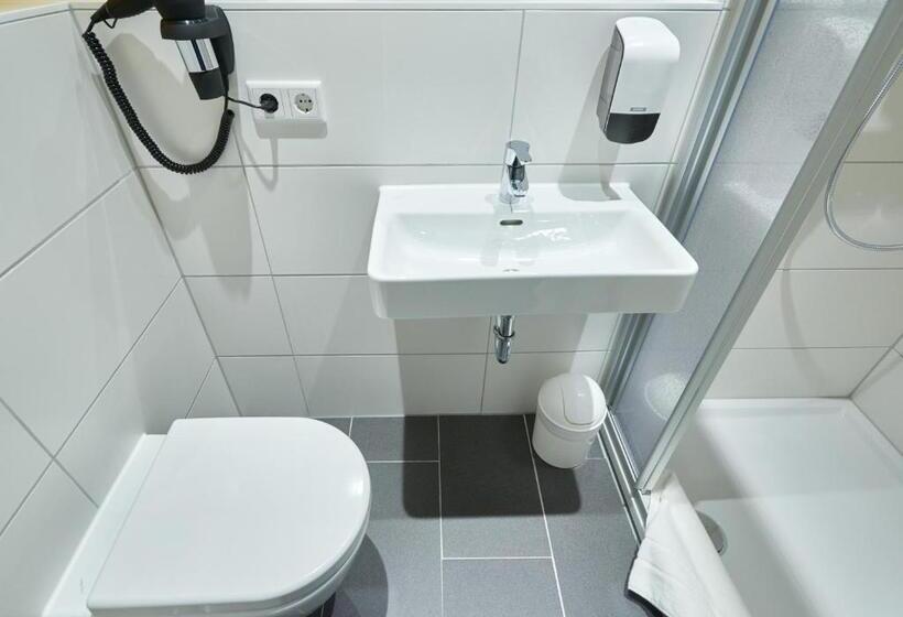 Номер бизнес-класса, Mcdreams Hotel Mönchengladbach