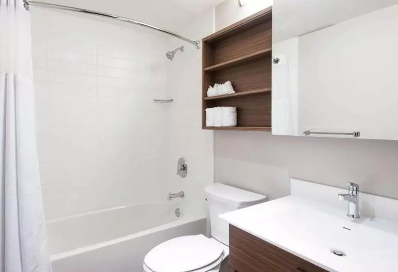 スタンダードスタジオ, Microtel Inn & Suites By Wyndham Fort Saint John