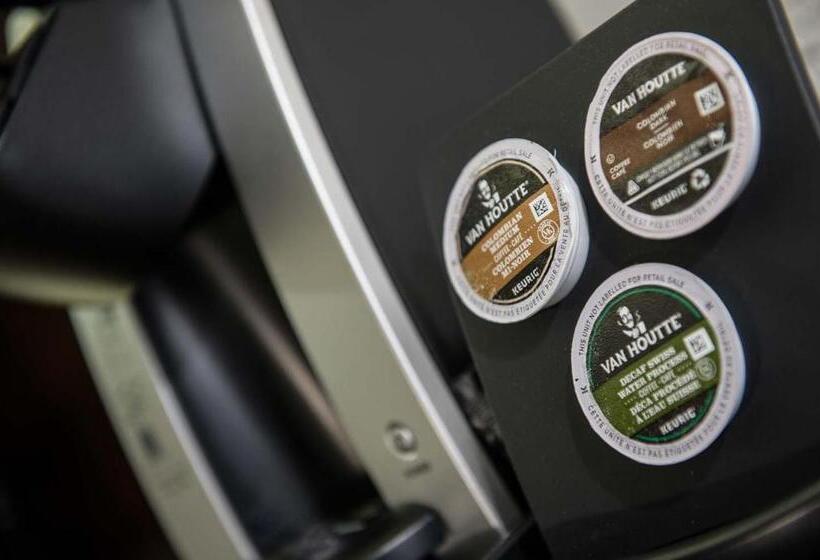 إستوديو قياسى, Microtel Inn & Suites By Wyndham Fort Saint John