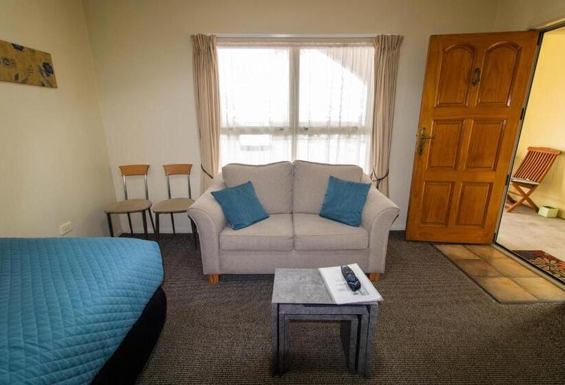 דירת חדר, Tuscany On Thames