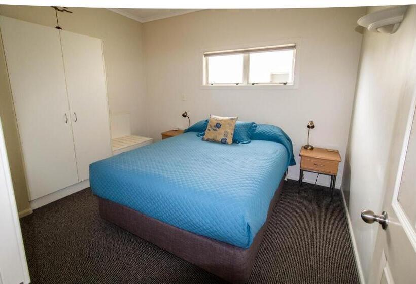 דירת חדר, Tuscany On Thames