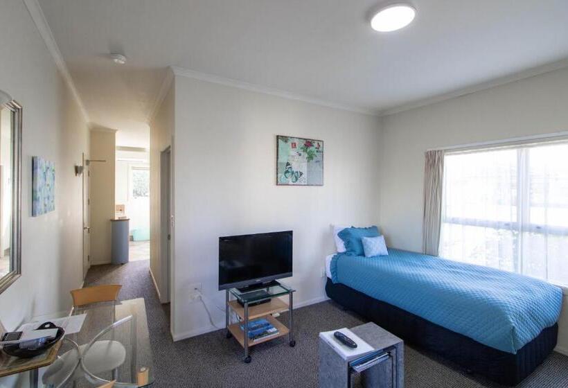 דירת חדר, Tuscany On Thames