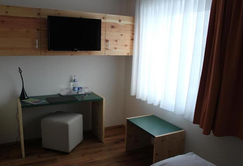 コンフォートルーム, Landgasthof Weberhans