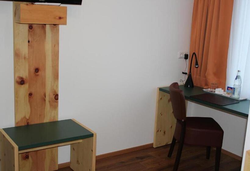 コンフォートルーム, Landgasthof Weberhans