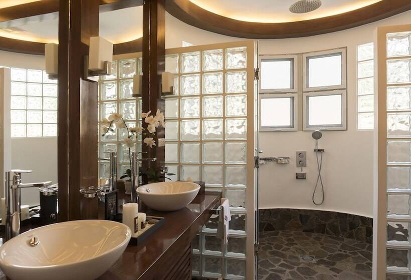 آپارتمان لوکس 2 خوابه, Vida Homes Condo Resort