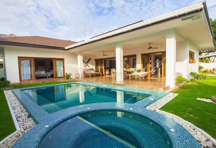 ویلا پریمیوم 3 خوابه, Vida Homes Condo Resort