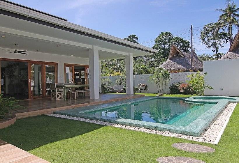 ３ベッドルームのプレミアムビラ, Vida Homes Condo Resort