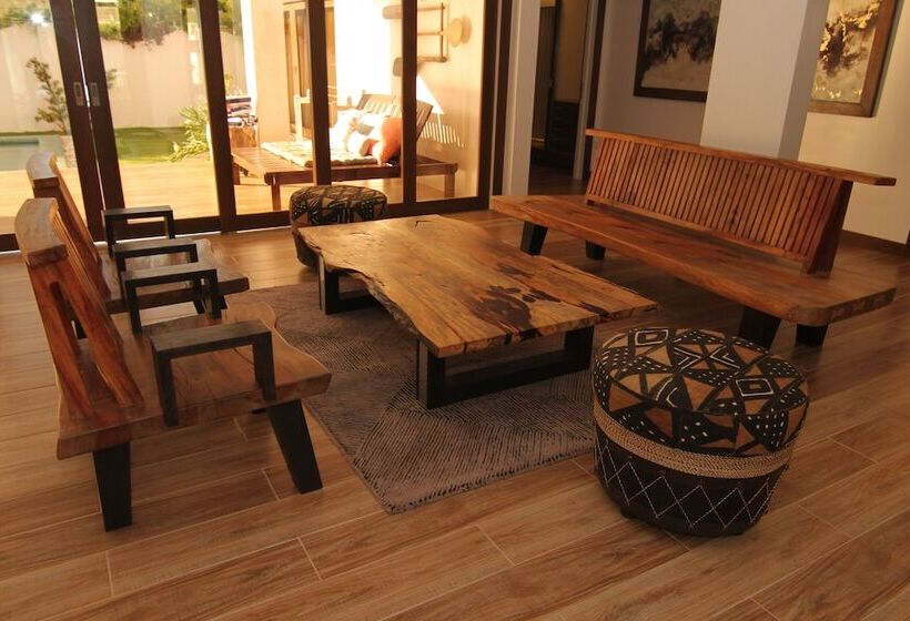 ویلا پریمیوم 3 خوابه, Vida Homes Condo Resort