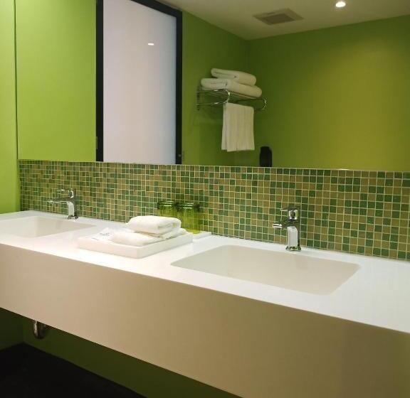 سوییت, Bizotel Premier Hotel & Residence