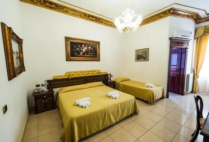 غرفة قياسية ثلاثية, Euro Hotel Iglesias