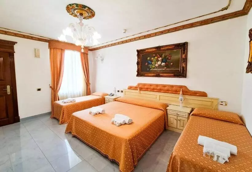 スタンダード4人部屋, Euro Hotel Iglesias