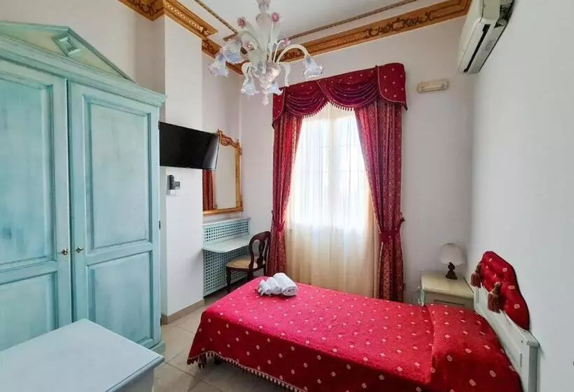 スタンダードシングルルーム, Euro Hotel Iglesias