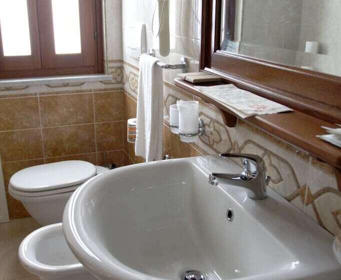 غرفة قياسية, Euro Hotel Iglesias