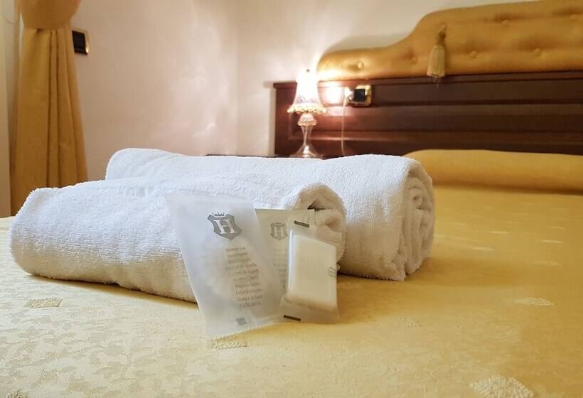 غرفة قياسية, Euro Hotel Iglesias