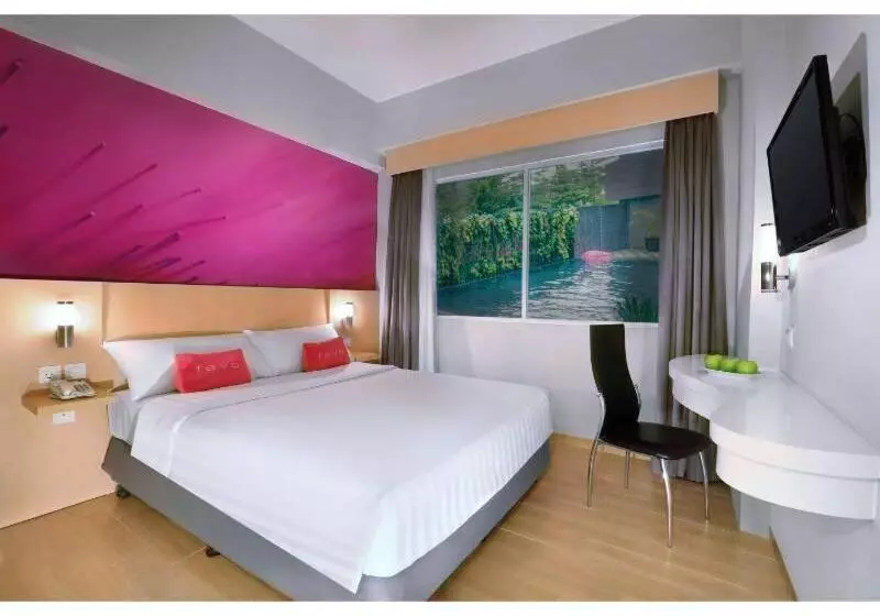 プールビュースタンダードルーム, Favehotel Jababeka Cikarang