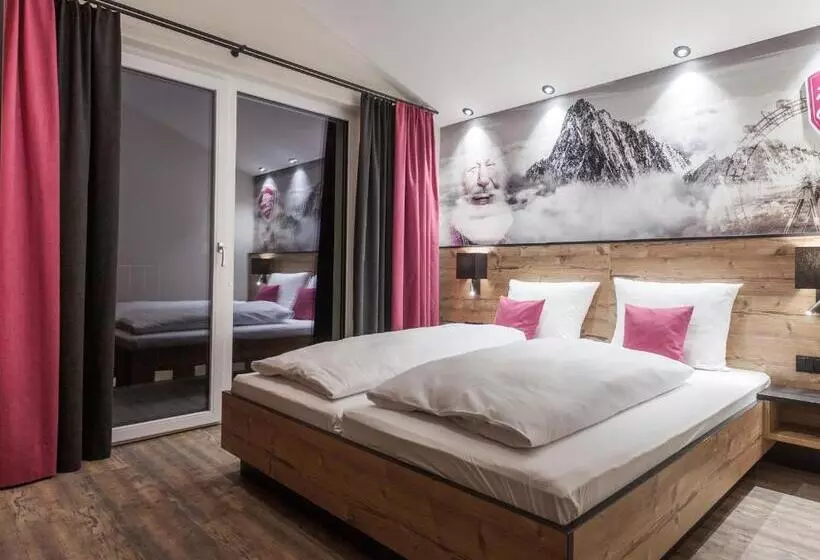 バルコニー付きスタンダードルーム, First Mountain Hotel Zillertal