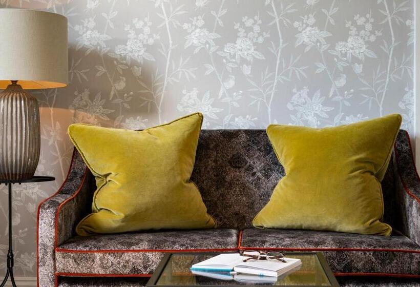 اتاق لوکس, Carbis Bay And Spa