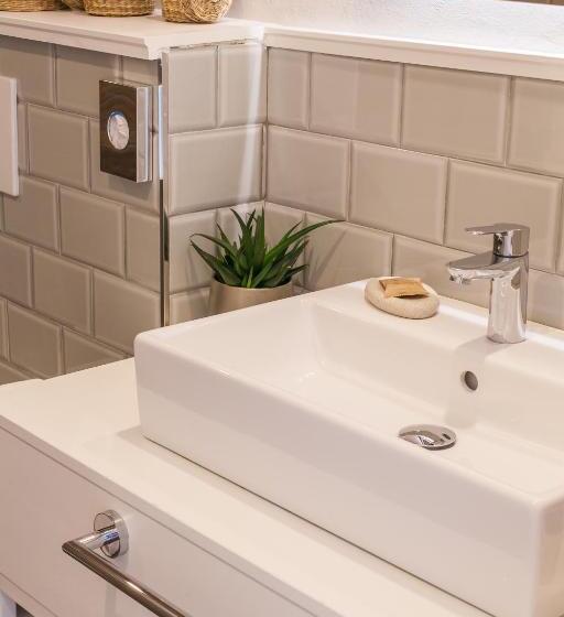 2 Bedrooms Suite Sea View, Casa Del Mare  Amfora