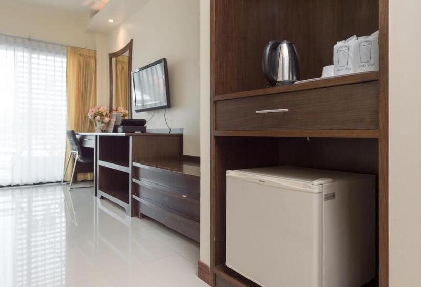 اتاق لوکس با تخت بزرگ, Chayadol Resort Sha Extra Plus