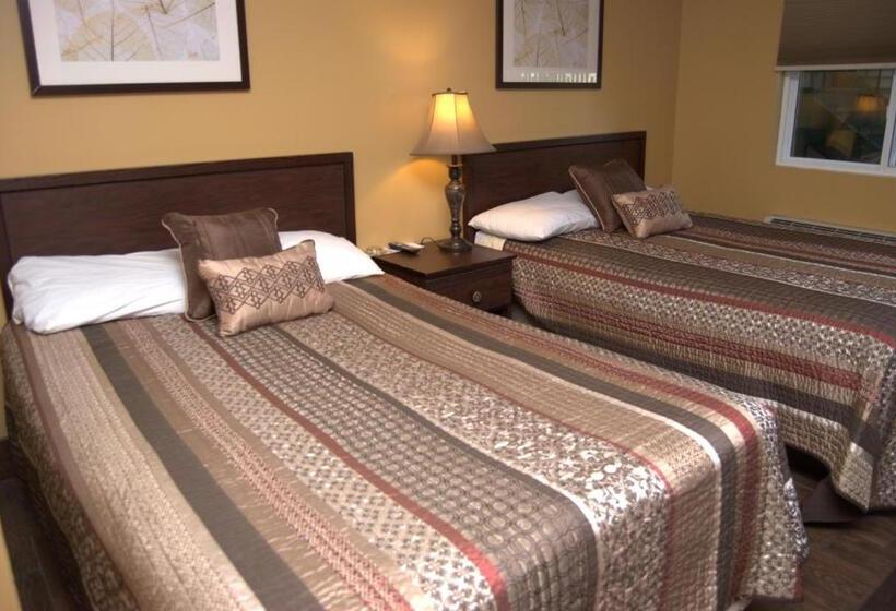 Standaardkamer met 2 Tweepersoonsbedden, Commodore Resort