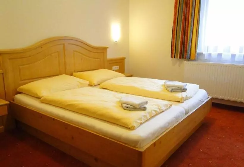スタンダードルーム, First Mountain Hotel Zillertal