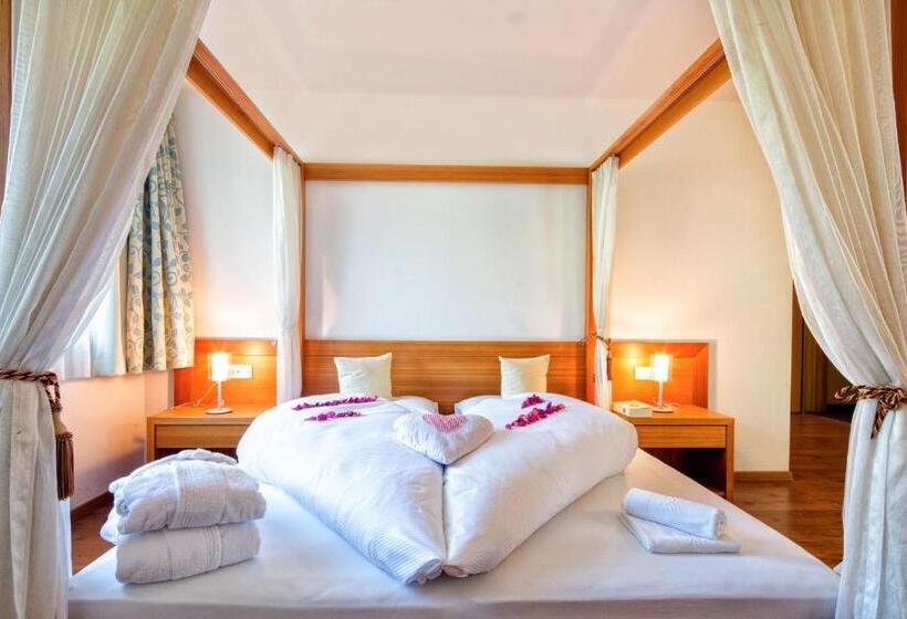 주니어 스위트 발코니, Garden Park