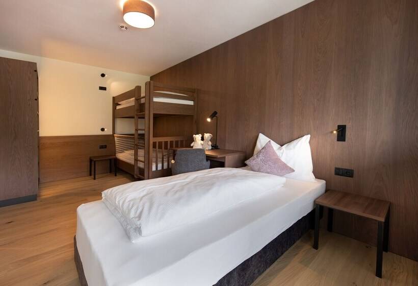 Family Suite, Garden Park