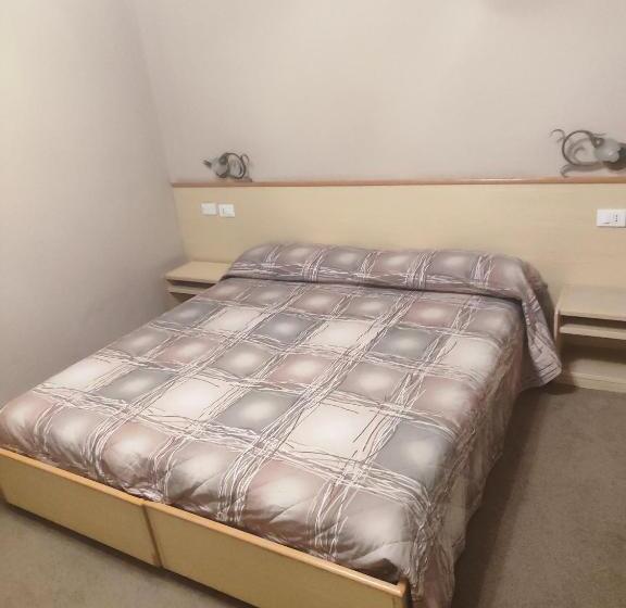 标准间带山景, Garnì Bonsai