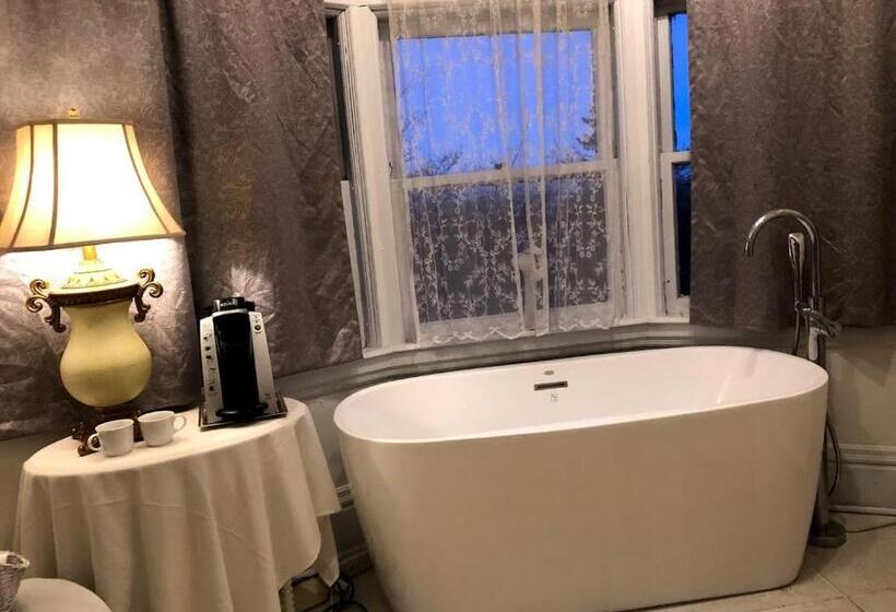 デラックスルーム, Henderson Castle Inn