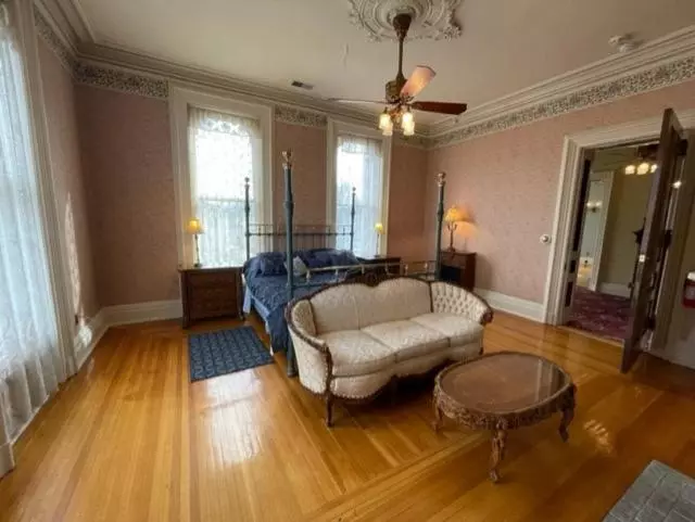 デラックスルーム, Henderson Castle Inn