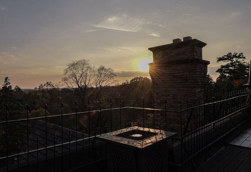 デラックスルーム, Henderson Castle Inn