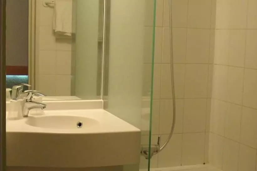 スタンダードトリプルルーム, Ibis Budget Paris Porte De Bagnolet