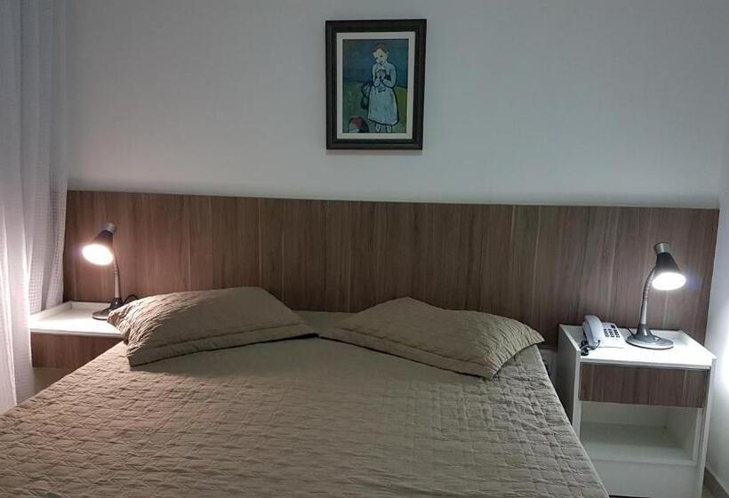 غرفة سوبيريور, Internacional Gravatal