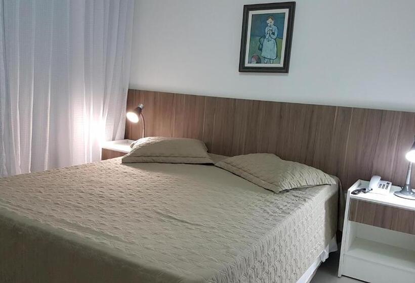 غرفة سوبيريور, Internacional Gravatal