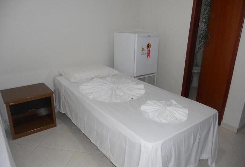 标准单人间, Porto Real