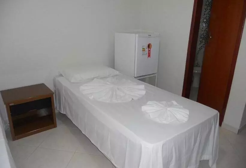 Standard Yhden Hengen Huone, Porto Real