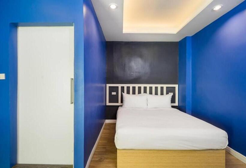 Habitación Superior, Ratchada Point