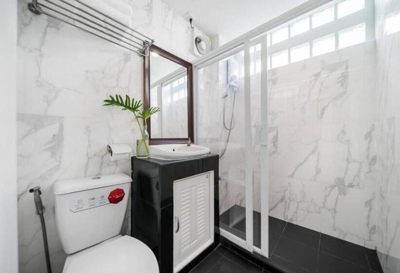 Habitación Superior, Ratchada Point