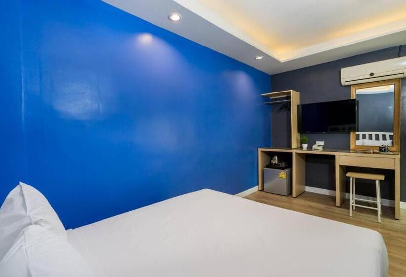 Habitación Superior, Ratchada Point