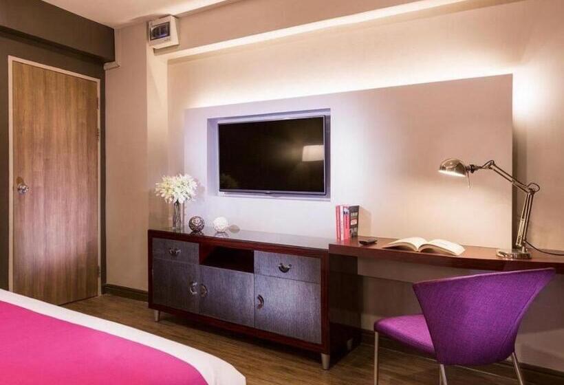 Habitación Superior, Ratchada Point