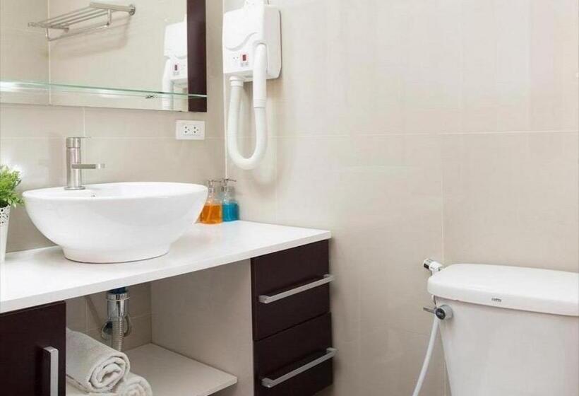 Habitación Superior, Ratchada Point