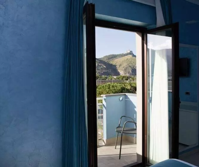 اتاق کلاسیک, Riviera Azzurra