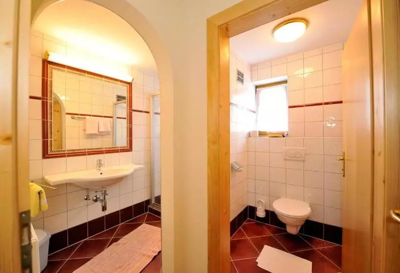 Standard Room, Restaurant Schwaiger