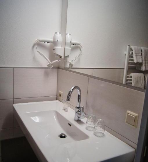 חדר סטנדרט יחיד, Restaurant Schwaiger