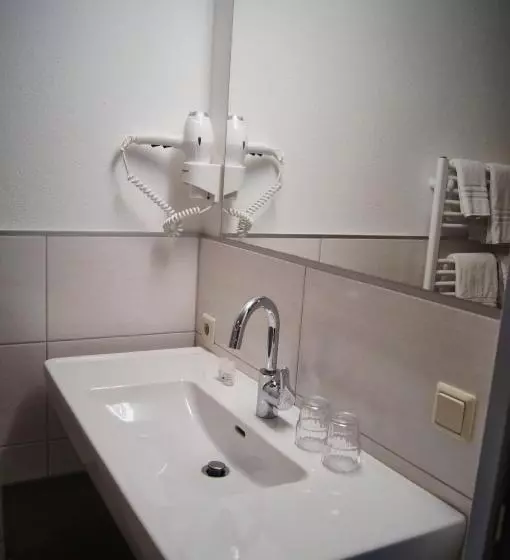 Standard Single Room, Restaurant Schwaiger