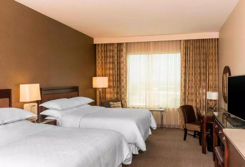 クラブルーム, Sheraton Mesa Hotel At Wrigleyville West