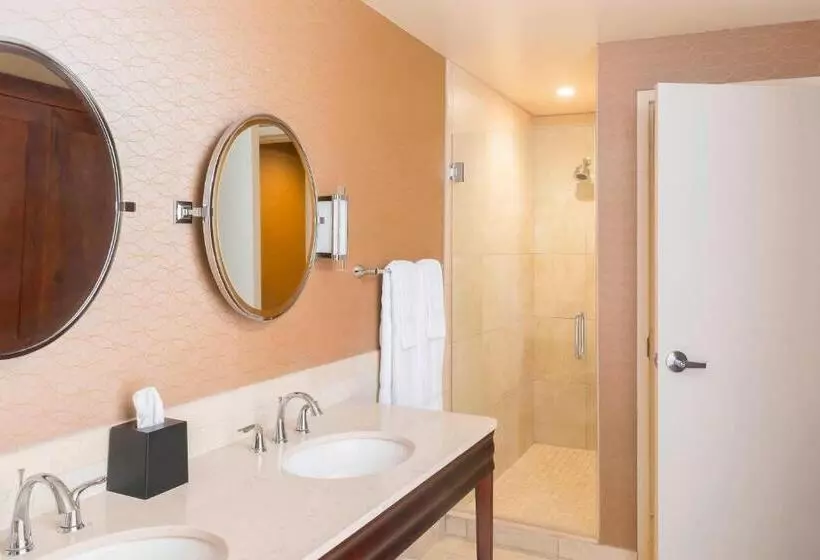 エクゼクティブスイート, Sheraton Mesa Hotel At Wrigleyville West