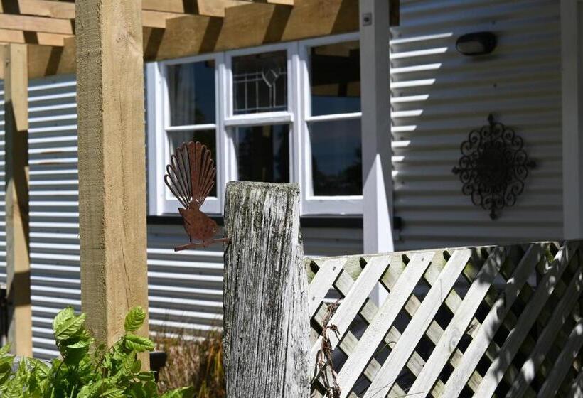 غرفة قياسية ثلاثية, St Leonards Vineyard Cottages